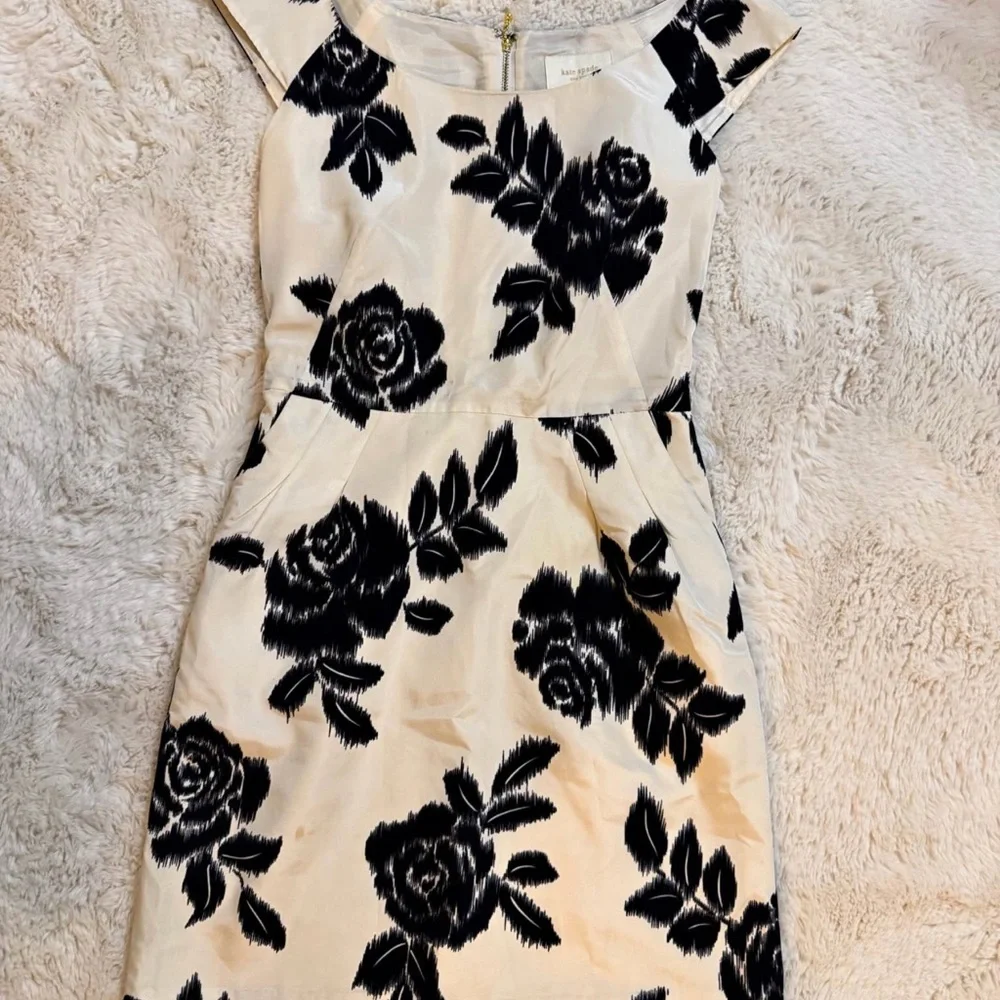 kate spade Black and Cream Floral Fit & Flare Mini Dress - Picture 3 of 4